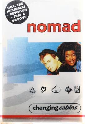 Nomad - Changing Cabins KST3320 - 1