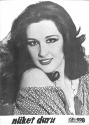 Nükhet Duru Orta Boy Siyah Beyaz Kartpostal KRT1360 - Gökçekoleksiyon