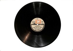 Müzeyyen Senar Işıl - Gezdiğim Dikenli Aşk Yollarında (Püsküllü Bela) / Konyalı Kız TAŞ PLAK (10/7.5) NDR26198 - Gökçekoleksiyon