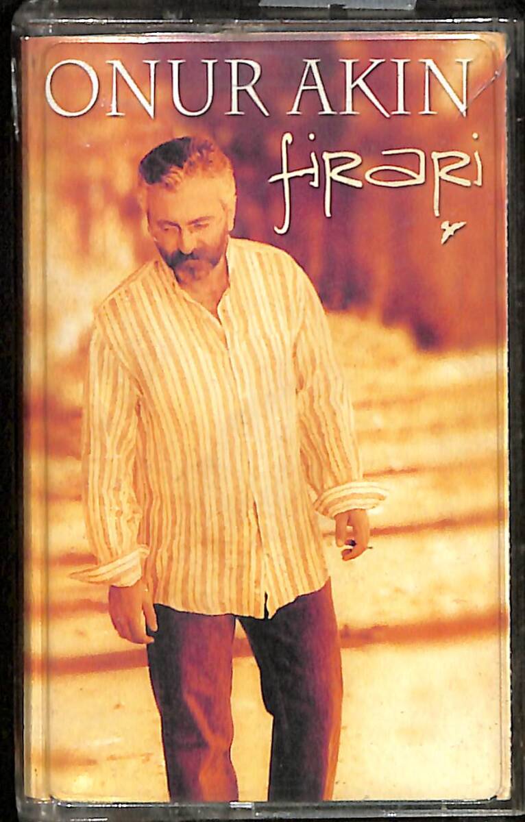 Onur Akın - Firari Kaset (İkinci El) KST28361 - 1