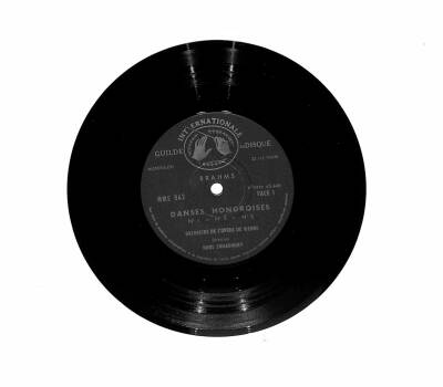 Orchestre De LOpera De Vienne - Danses Hongroises PLAK (108) PLK22388 - 2
