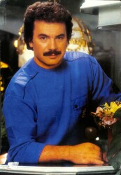 Orhan Gencebay Kartpostal (Büyük Boy) KRT21807 - Gökçekoleksiyon