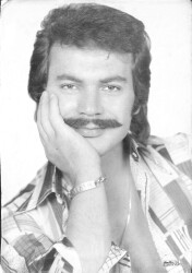 Orhan Gencebay Siyah-Beyaz Kartpostal (Büyük Boy) KRT21812 - Gökçekoleksiyon