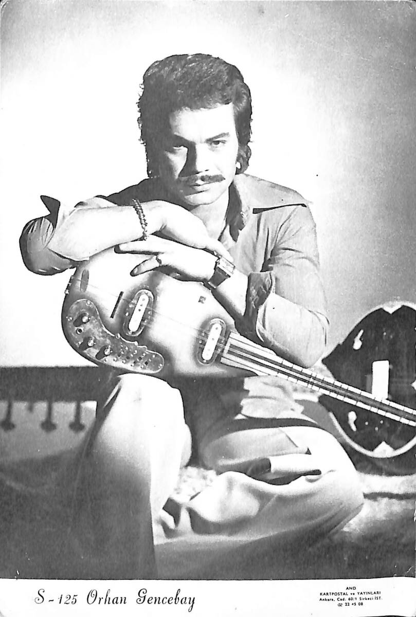 Orhan Gencebay Siyah-Beyaz Kartpostal (Küçük Boy) KRT21780 - 1