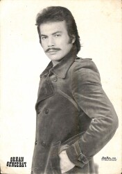 Orhan Gencebay Siyah Beyaz Orta Boy Kartpostal KRT19381 - Gökçekoleksiyon