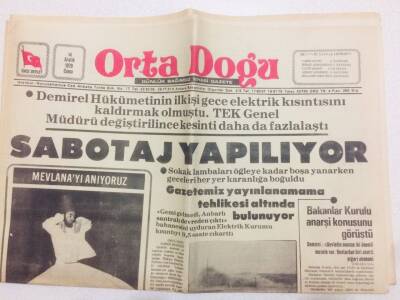 Orta Doğu Gazetesi 14 Aralık 1979 - Türkiye NATOnun Nükleer Silahlanma Modernizasyonunu Kabul Etti GZ71036 - 2