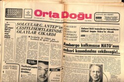Orta Doğu Gazetesi 23 Şubat 1977 - Ambargo Kalkmazsa NATOnun Askeri Kanadından Çekileceğiz !.. GZ72390 - 2
