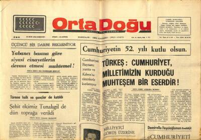 Orta Doğu Gazetesi 29 Ekim 1975 - Şehit Elçimiz Daniş Tunalıgil Toprağa Verildi GZ89393 - 1