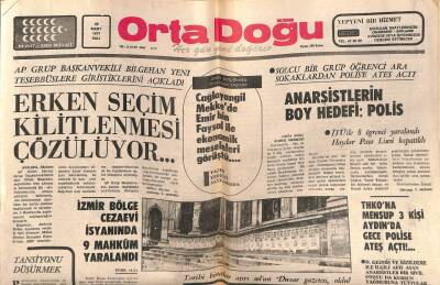 Orta Doğu Gazetesi 29 Mart 1977 - Marlon Brando Rekorları Kırdı... GZ72395 - 2