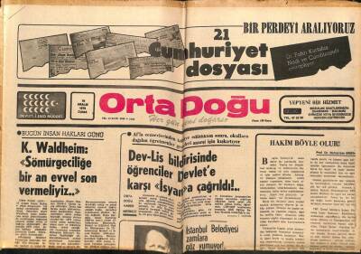 Ortadoğu Gazetesi 10 Aralık 1976 - Dev-Lis Bildirisinde Öğrenciler Devlete Karşı İsyana Çağrıldı GZ66596 - 1