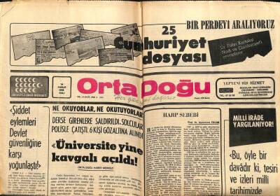 Ortadoğu Gazetesi 14 Aralık 1976 - Üniversite Yine Kavgalı Açıldı GZ66592 - 1