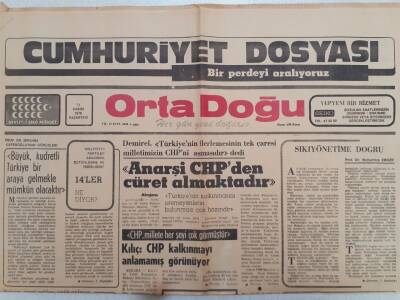 Ortadoğu Gazetesi - 15 Kasım 1976 - Demirel Anarşi CHPden Cüret Almaktadır GZ111336 - 1