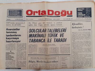 Ortadoğu Gazetesi - 18 Kasım 1975 - Solcular Talebeleri Makinalı Tüfek Ve Tabanca İle Taradı GZ111353 - 1