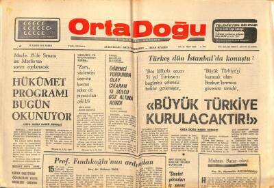Ortadoğu Gazetesi 24 Kasım 1974 - Dursunbeyde Posta Treni İşçi Taşıyan Vagonete Çarptı 13 Kişi Öldü , 3ü Yaralandı GZ93311 - 1