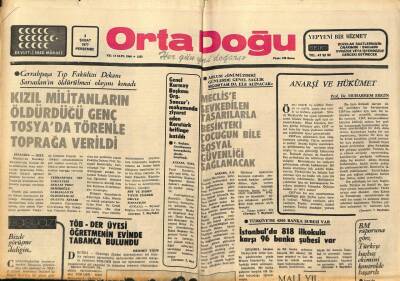 Ortadoğu Gazetesi 3 Şubat 1977 - Ayla Dikmen Uzun Bir Aradan Sonra Yeniden Ekrana Çıkmaya Başladı GZ87321 - 1