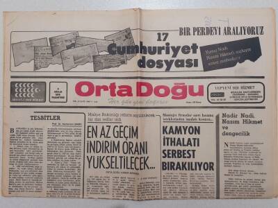 Ortadoğu Gazetesi - 6 Aralık 1976 - Kamyon İthalatı Serbest Bırakılıyor GZ111541 - 1