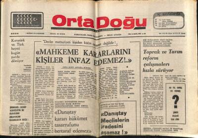 Ortadoğu Gazetesi 7 Haziran 1975 - Korutürk Ve Türk Heyeti Bugün Yurda Dönüyor GZ73934 - 1