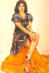 Oya Aydoğan Kartpostal (Küçük Boy) KRT23818 - Gökçekoleksiyon