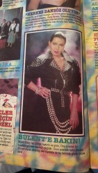 Oya Magazin Dergisi 28 Nisan-4 Mayıs 1990 Sayı : 70 - Bülent Ersoy'a Bakın - Orhan Gencebay Yakında Evleniyor NDR101431 - 3