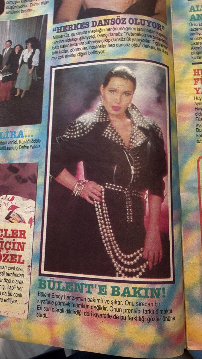 Oya Magazin Dergisi 28 Nisan-4 Mayıs 1990 Sayı : 70 - Bülent Ersoy'a Bakın - Orhan Gencebay Yakında Evleniyor NDR101431 - 3