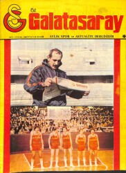 Öz Galatasaray Dergisi Sayı 13 Ocak 1982 - Atletlerimiz Anıtkabirde, Paul Dawkins ile Remzi NDR85567 - Gökçekoleksiyon