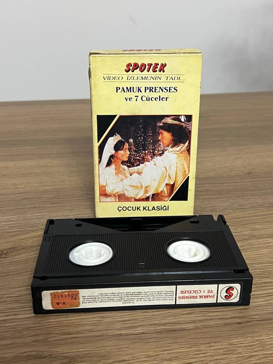PAMUK PRENSES VE 7 CÜCELER -ÇOCUK KLASİĞİ - BETA - DVD2816 - 4