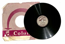 Perihan Altındağ Sözeri - Geçti Sevdalarla Ömrüm Gönül Durup Dururken Bir Güle Uçtu TAŞ PLAK (107.5) PLK23216 - 1