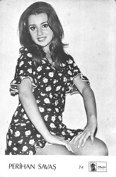 Perihan Savaş Siyah-Beyaz Kartpostal (Küçük Boy) KRT23877 - Gökçekoleksiyon