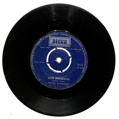 Peter Gordeno - Get Out Of The Kitchen - Mind Excursion (106.5) PLK16525 - 2