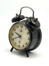 Peter Masa Çalarlı Saat - 3