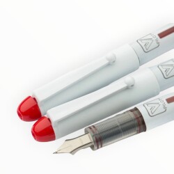 Pilot V5 Kırmızı Dolma Kalem AOB7555 - 4