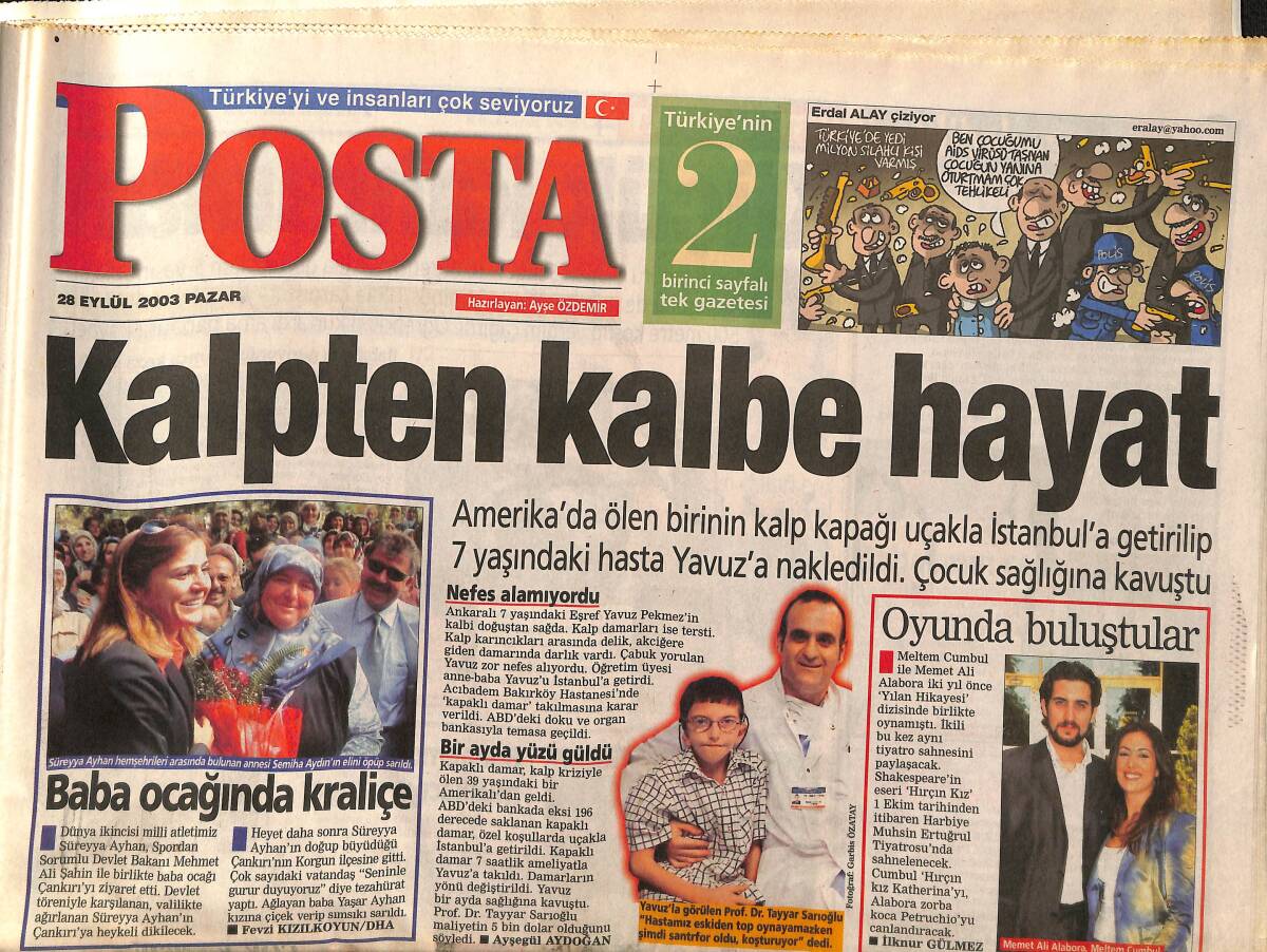 Posta Gazetesi 28 Eylül 2003 - Renault Megane Reklam Afişi - Meltem Cumbul İle Mehmet Ali Alabora Oyunda Buluştular GZ157309 - 1