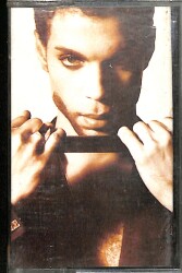 Prince – The Hits 2 Orijinal Kaset (İkinci El) * Warner Bros. - Paisley Park - 1993 - Milletlerarası Müzik Yayınları * KST31169 - Gökçekoleksiyon