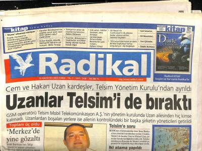 Radikal Gazetesi 15 Ağustos 2003 - Telsimde Artık Uzananlar Yok GZ84859 - 1