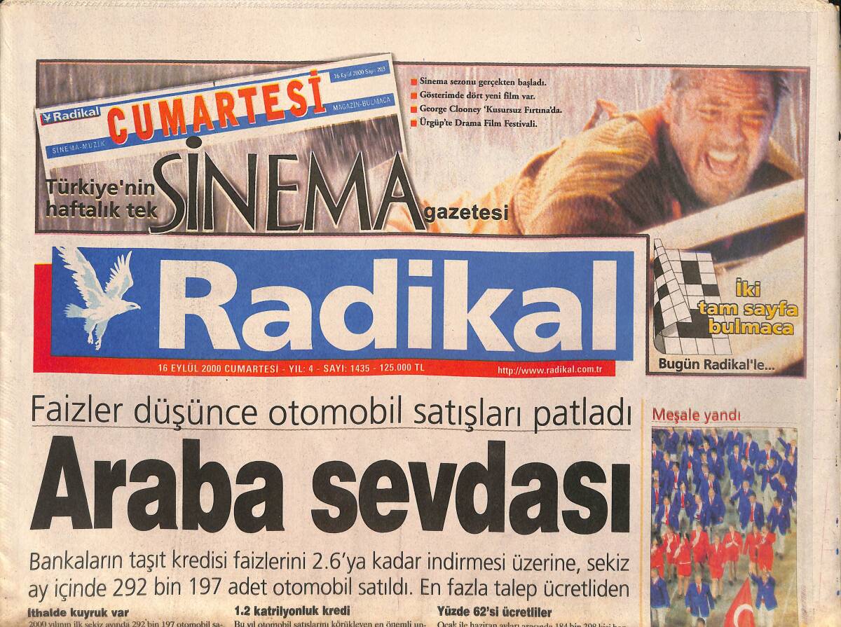 Radikal Gazetesi 16 Eylül 2000 - Hagi'ye Beş Maç Ceza - CHP'de Taktik Savaşı GZ2112 - 1