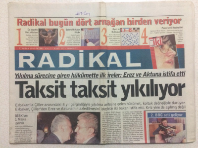 Radikal Gazetesi 27 Nisan 1997 -Taksit Taksit Yıkılıyor,Erez Ve Aktuna İstifa Etti GZ23748 - 1