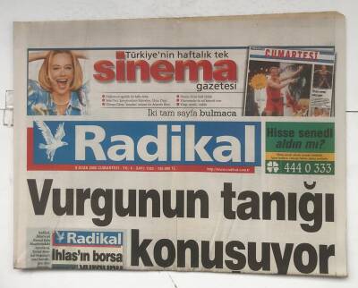 Radikal Gazetesi 8 Ocak 2000 - Bahçeli Kriz Büyüttü GZ8461 - 1