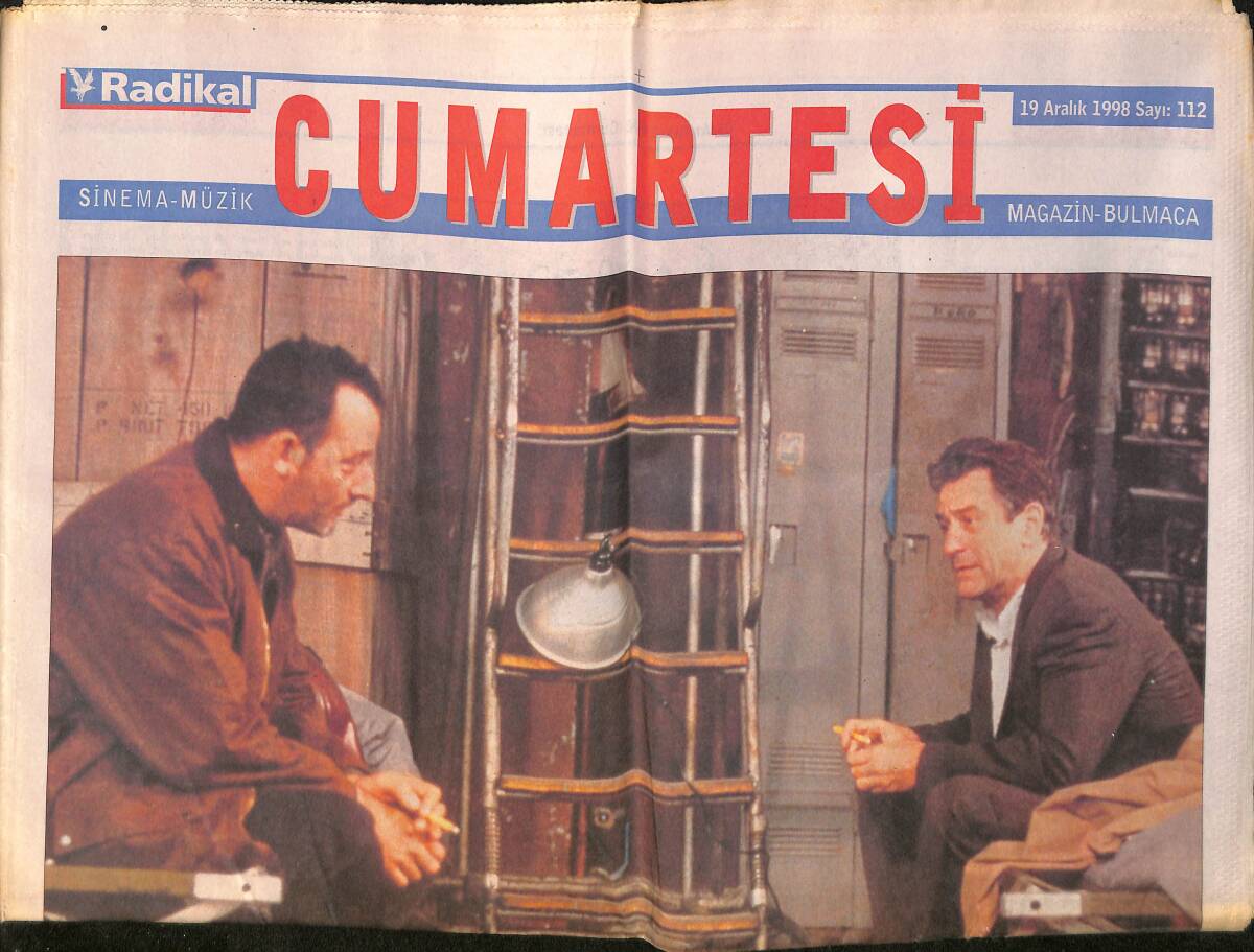 Radikal Gazetesi Cumartesi Eki 19 Aralık 1998 - Salma Hayek Artık Bir Yıldız - 70'li Yıllar ve Disko Kültürü GZ158264 - 1