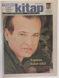 Radikal Gazetesi Kitap Eki 23 Mayıs 2003 - Yazarını Bulan Ödül Sait Faik Öykü Ödülü Ve Ödülün Bu Yılki Sahibi Mehmet Günsür GZ16852 - 1