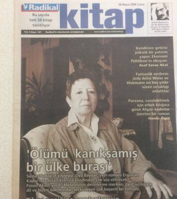 Radikal Gazetesi Kitap Eki 28 Mayıs 2004 - Ölümü Kanıksamış Bir Ülke Burası GZ35333 - 1