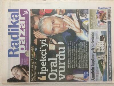 Radikal Gazetesi Pazar Eki 14 Kasım 2010 - Mehmet Ali Ağcanın Sır Gibi Sakladığı Kitap GZ50649 - 1