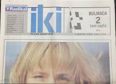 Radikal Gazetesi Pazar Eki 2 Mayıs 1999 Gökyüzü Altında Berlin GZ36205 - 1