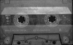 Rafet El Roman - Gençliğin Gözyaşı Kaset (Kırmızı Bandrol - İkinci El) KST27726 - 2