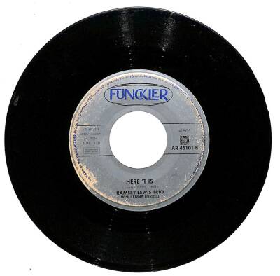 Ramsey Lewis Trio - I Love Paris - Here T Is (106.5) PLK16529 - 2
