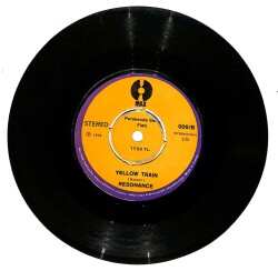 Resonance - O. K. Chicago - Yellow Train (106.5) PLK16367 - 2