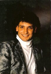 Robert Torti Kartpostal (Küçük Boy) KRT21672 - Gökçekoleksiyon