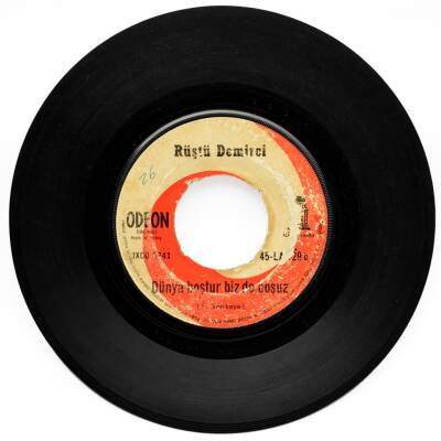 Rüştü Demirci - Anlamadım Seni Ben (107) PLK7807 - 2