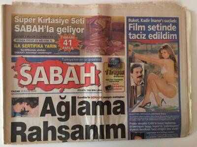 Sabah Gazetesi 10 Eylül 2000 - 12 Eylülde Üç Kez Hapse Giren Ecevit İle Eşinin Mektupları Ortaya Çıktı GZ13068 - 1