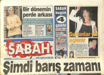Sabah Gazetesi 12 Haziran 2004 - Türkan Şoray Ve Hülya Koçyiğit Birlikte Eğlendiler GZ97241 - 1