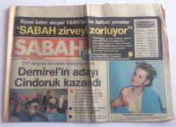 Sabah Gazetesi 15 Mayıs 1985 - Demirelin Adayı Cindoruk Kazandı - GZ15099 - 2